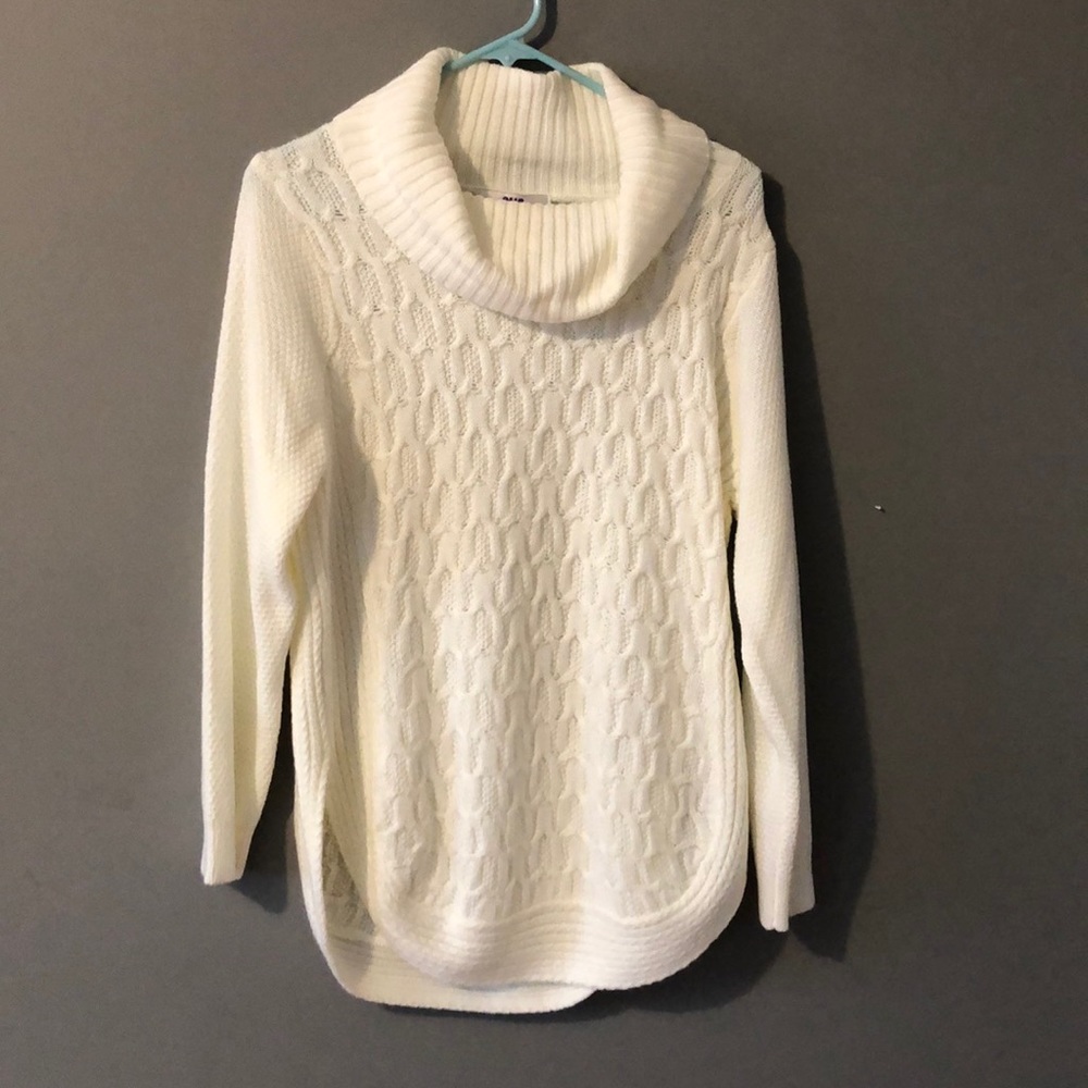 Cream knitted sweater